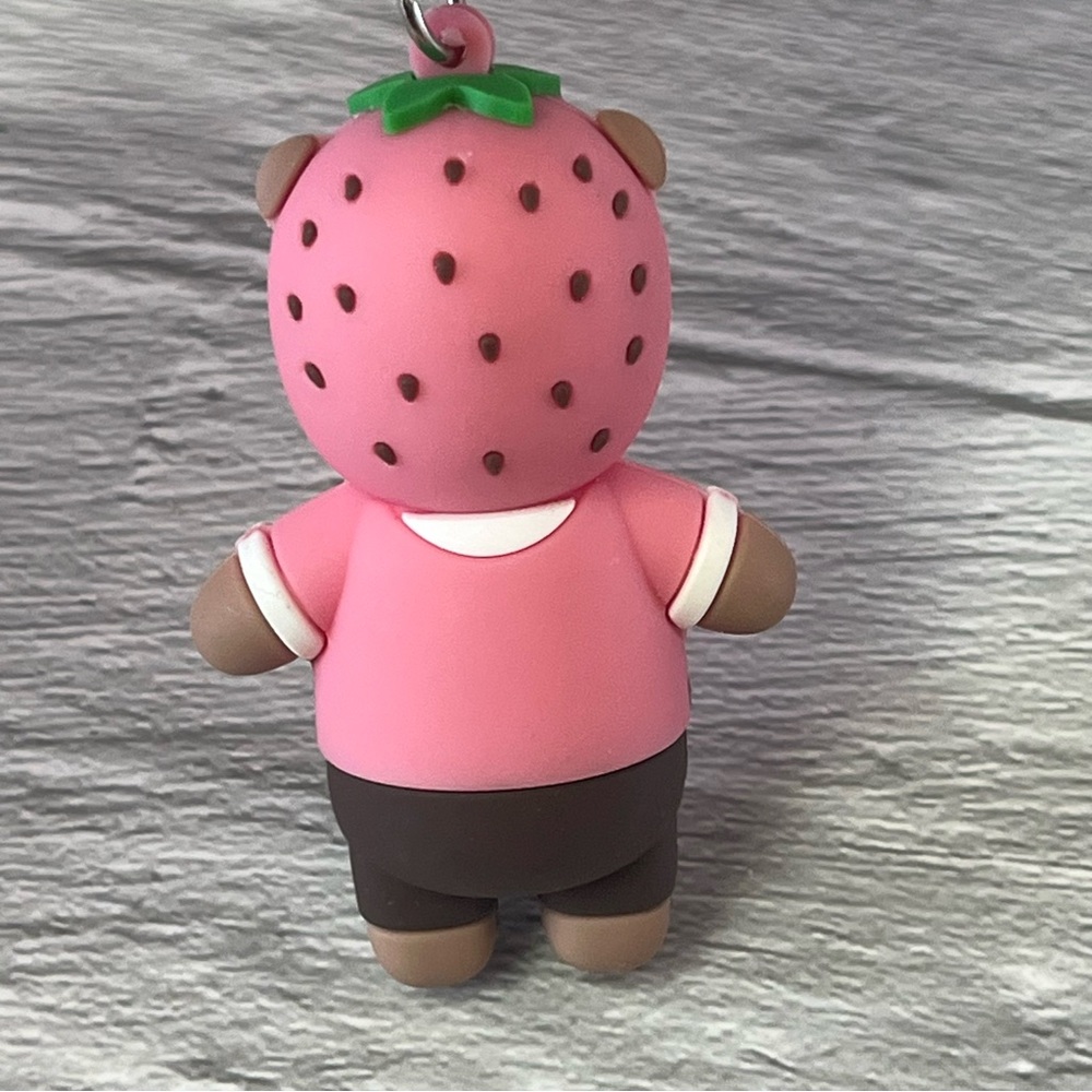 NWOT Starbucks Strawberry Bear Silicone Keychain - Picture 3 of 4